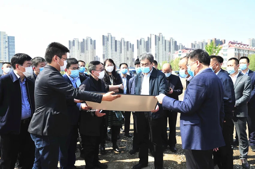 【烟台开发区发布】牟树青主持召开现场办公会 : 以全域城市更新带动城市品质、项目投资“双提升” 以持续有效投资引领经济发展、城市能级“双跨越”
